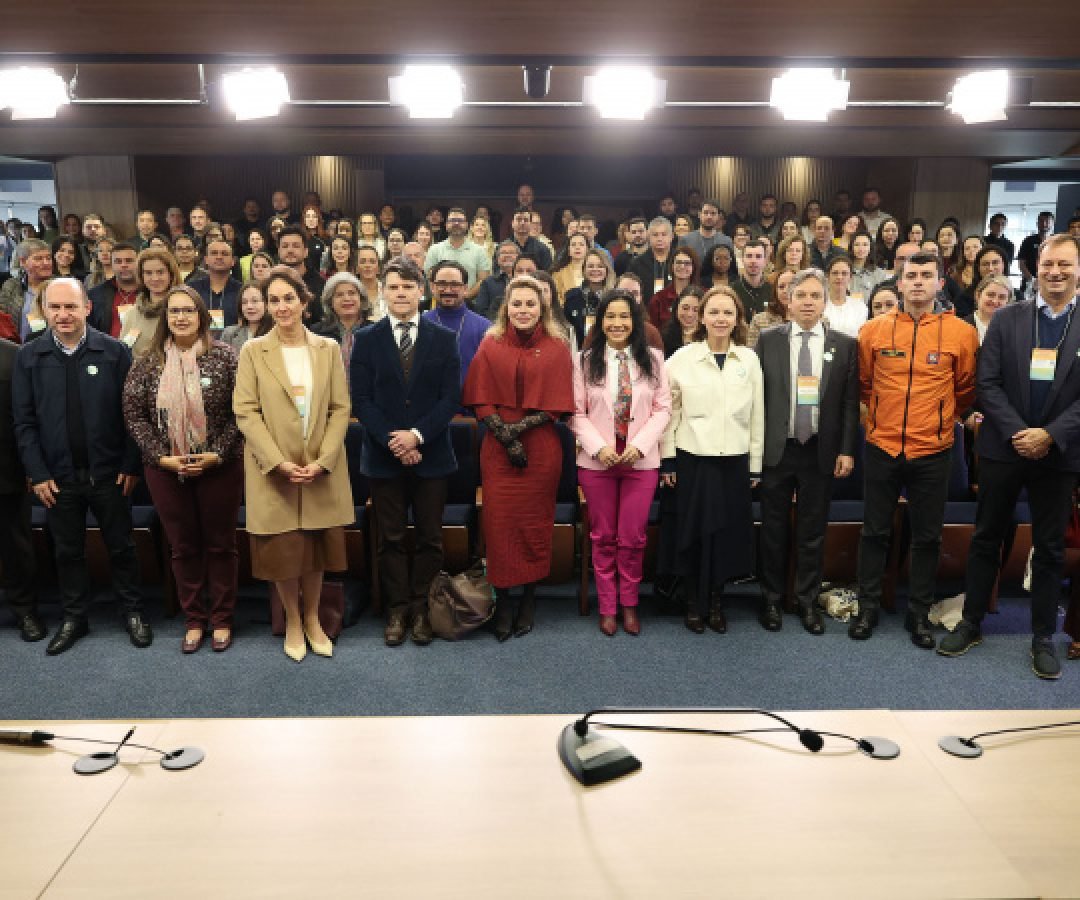 Desenvolvimento sustentável: Estado e OAB-PR firmam parceria para ampliar apoio aos municípios