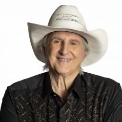 Sérgio Reis comemora 67 anos de carreira com show no Teatro Guaíra em março