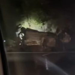 Motorista morre em colisão entre carro e caminhão na BR-476, em Lapa