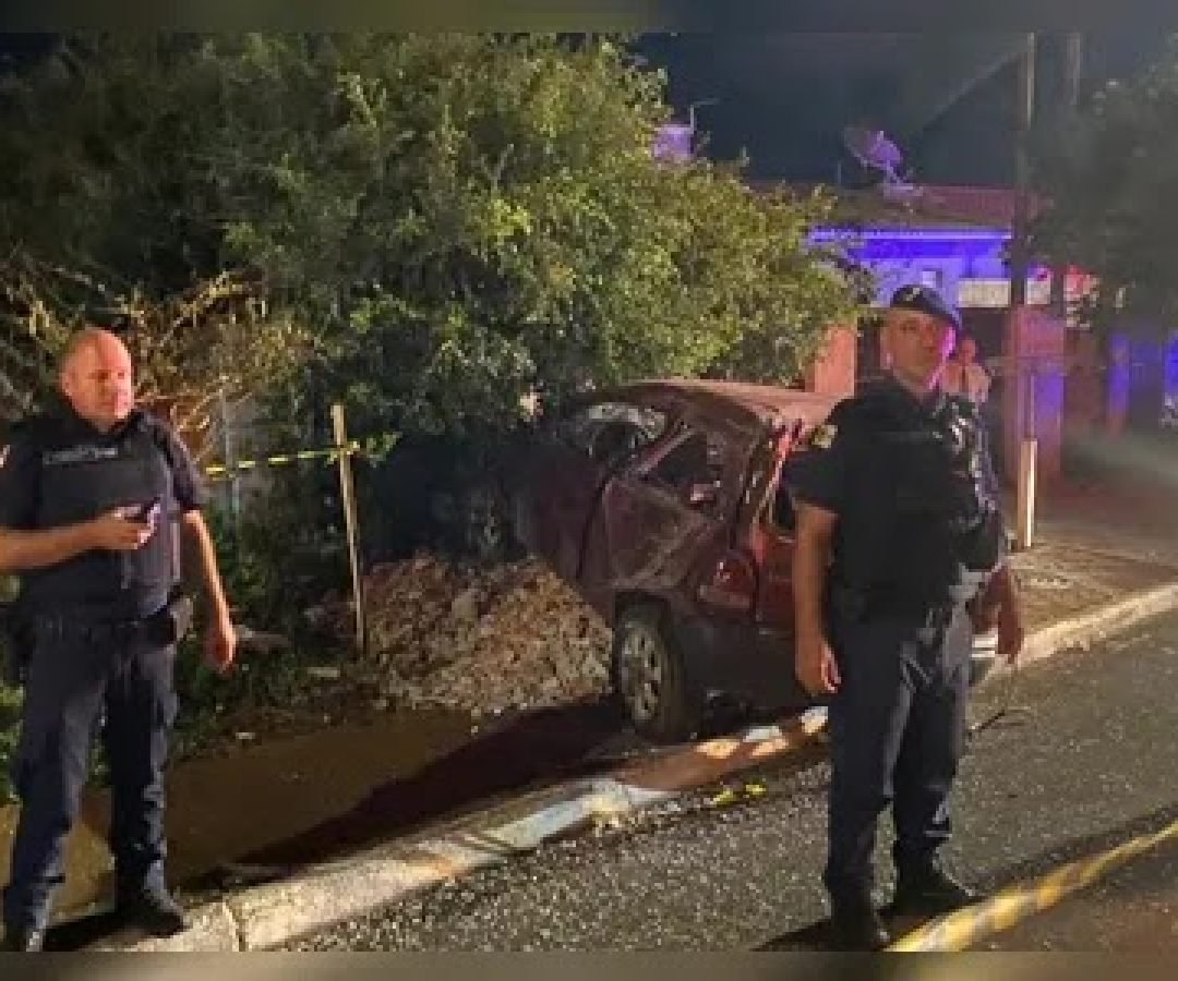 Motorista morre após bater carro contra poste em Apucarana