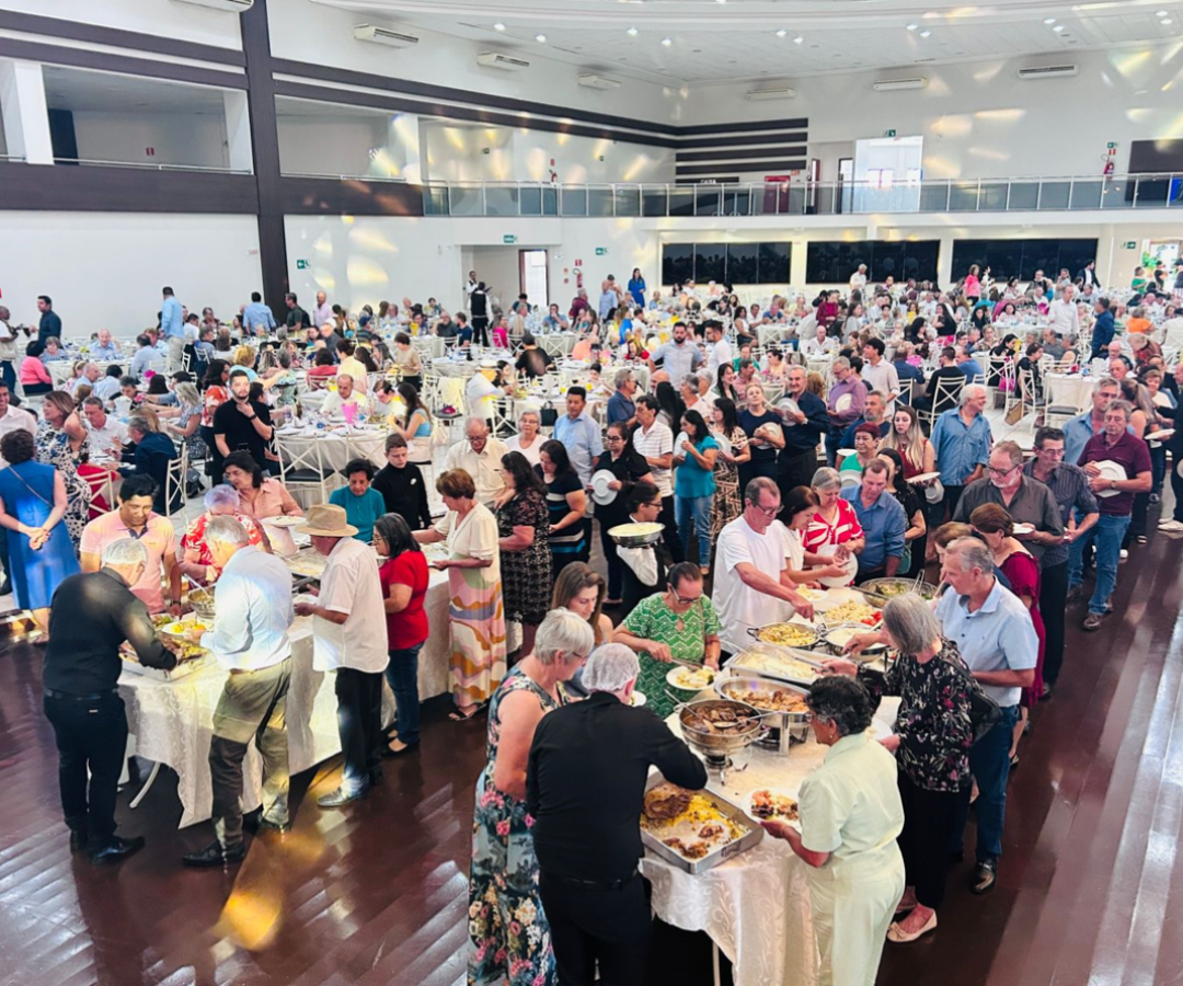Almoço dos Pioneiros celebra os 74 anos de Cascavel com música, tradição e memória