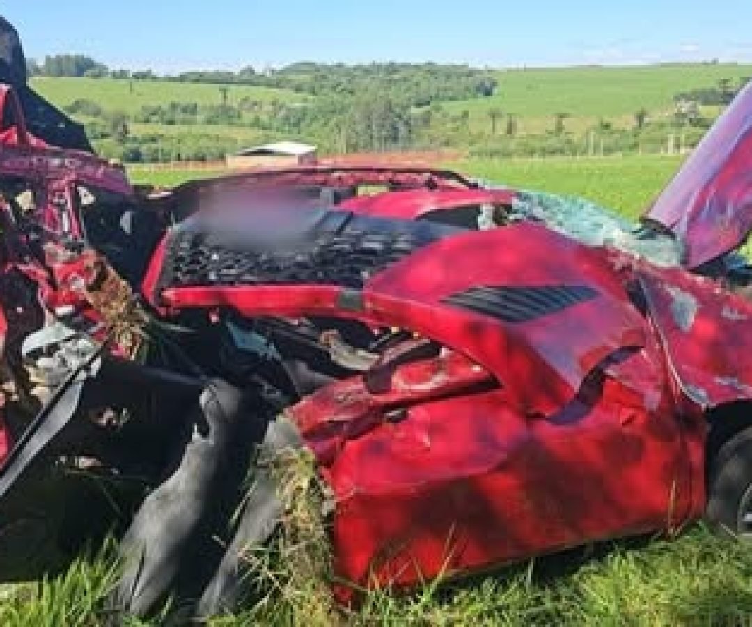 Mulher fica ferida em capotamento na BR-163 entre Cascavel e Toledo