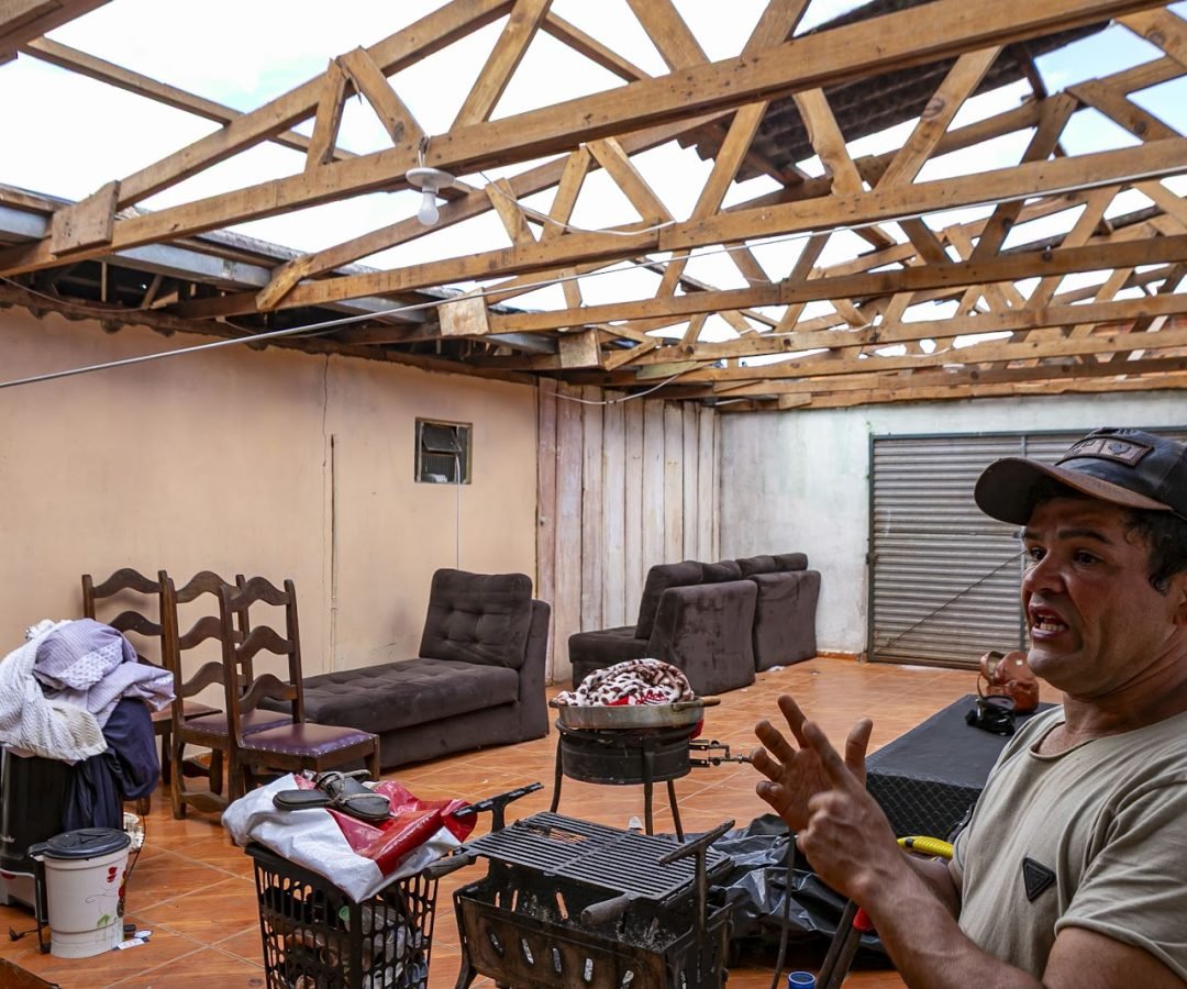 moradores de Rio Bonito do Iguaçu começam a reconstruir a vida