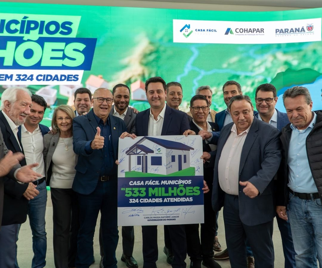 Governador anuncia R$ 533 milhões para construção de casas em 324 municípios