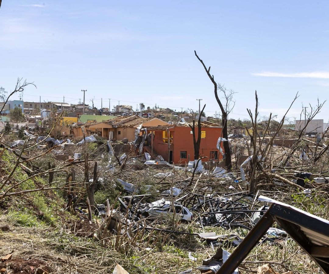 Estado dispensa licenças para agilizar reconstrução de casas e edificações em Rio Bonito do Iguaçu