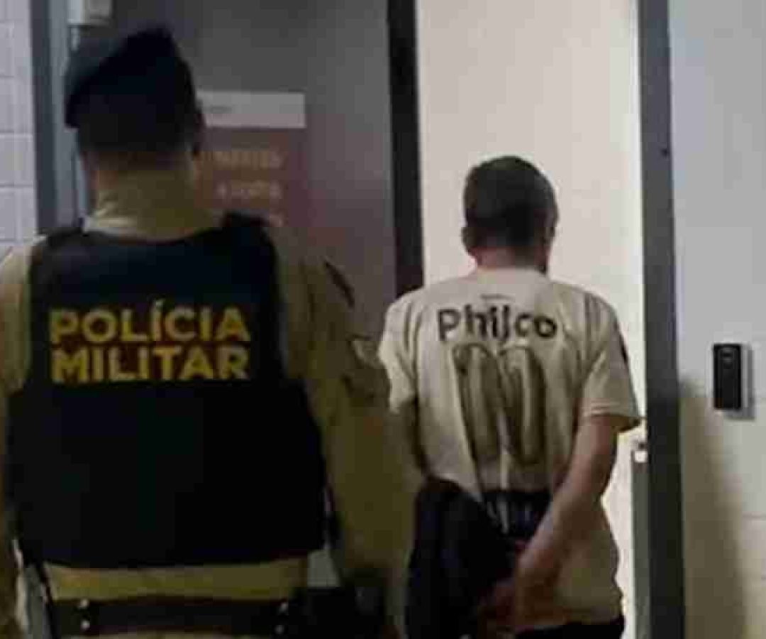 Homem é detido com mandado de prisão em aberto no centro de Cascavel - catve.com