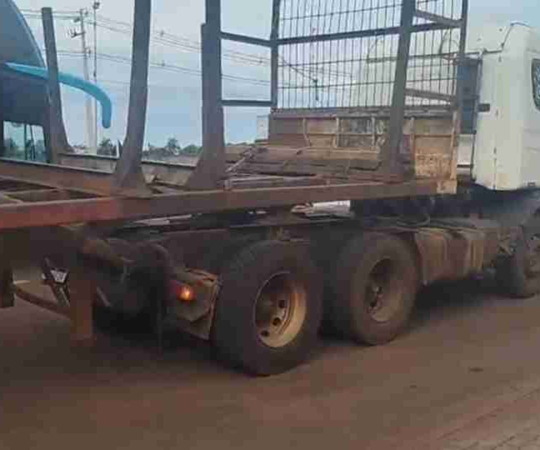 Caminhão em más condições é apreendido em Cascavel - catve.com