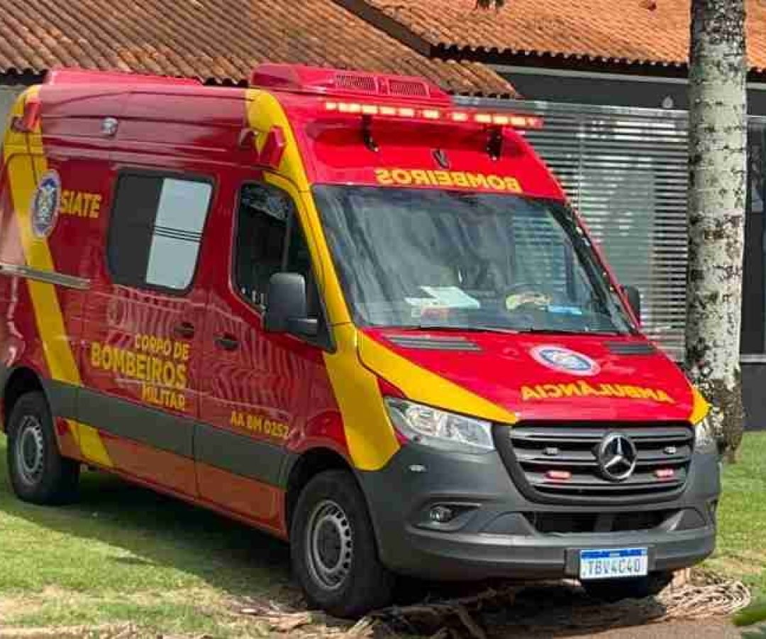 Trabalhador fica ferido ao cair de telhado no bairro Guarujá - catve.com