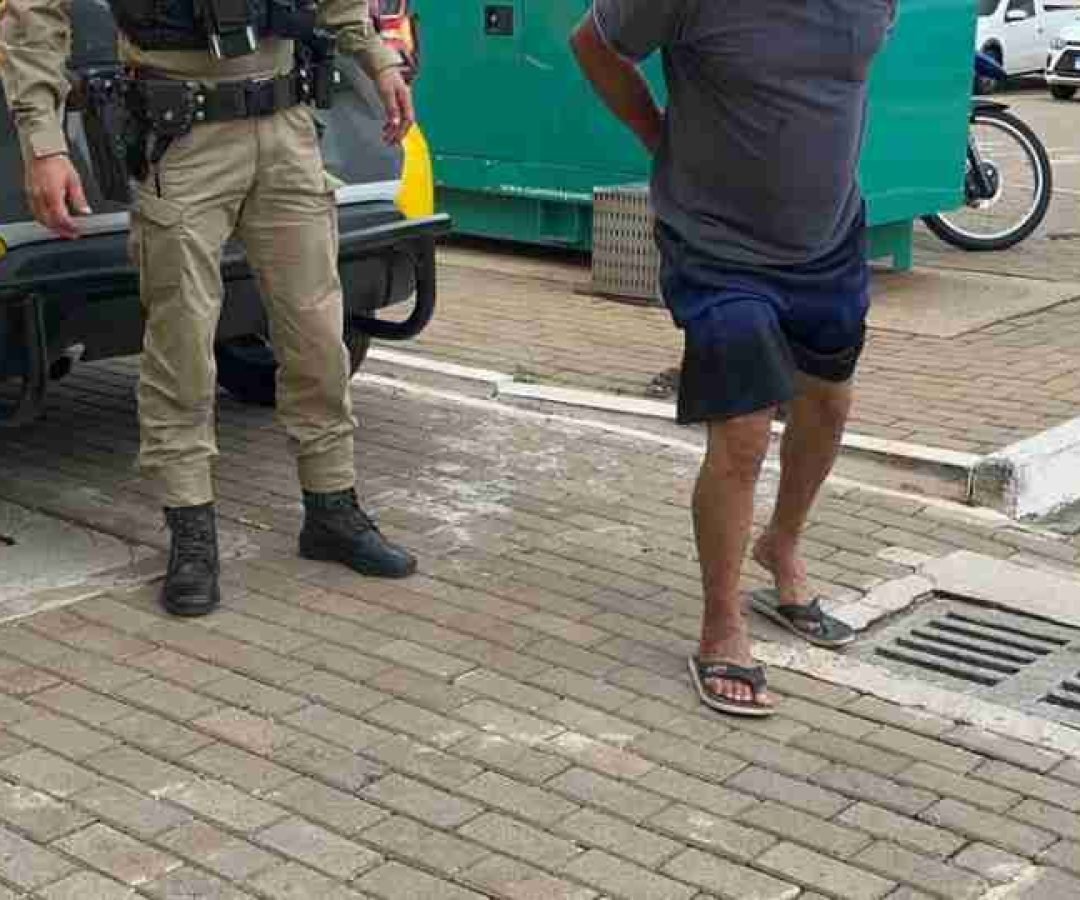 Homem é detido após agredir esposa em Guaraniaçu - catve.com