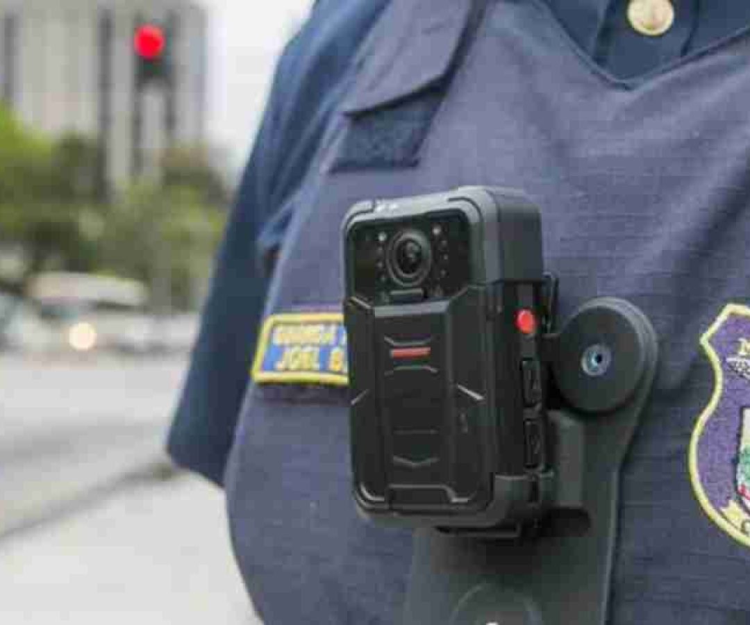 Pai é baleado após tentar vender filha em ponto de tráfico em Curitiba - catve.com