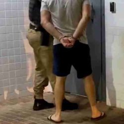 Homem é detido após agredir e jogar mulher no chão em Matelândia - catve.com