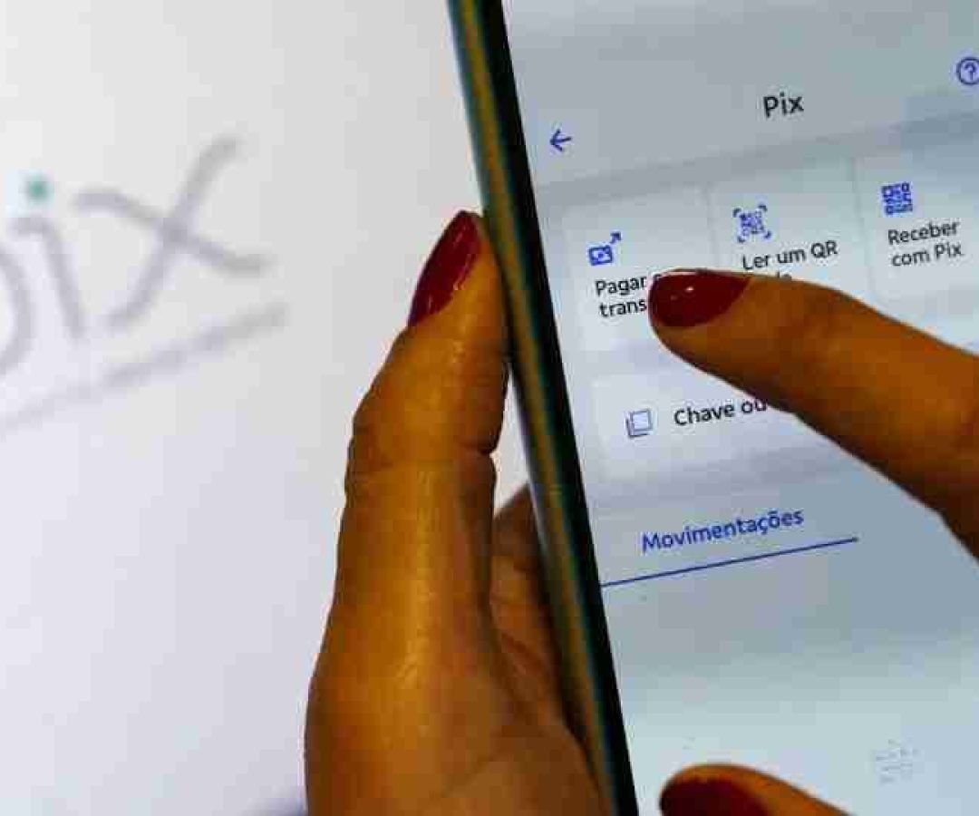 Golpistas se passam por advogada e aplicam prejuízo de R$ 39 mil em casal - catve.com