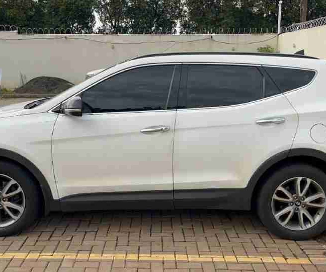 Veículo furtado em SP é localizado com placas clonadas em revendedora de Cascavel - catve.com