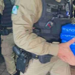 Carreta é abordada na BR-163 e polícia apreende 10 kg de cocaína em mochila na cabine - catve.com