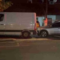 Batida em sequência entre carros estacionados deixa homem ferido no Parque Verde - catve.com