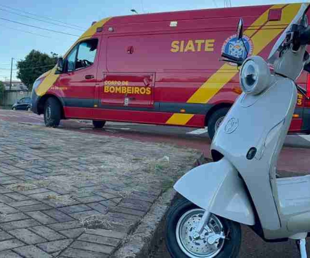 Duas pessoas ficam feridas após batida no São Cristóvão - catve.com