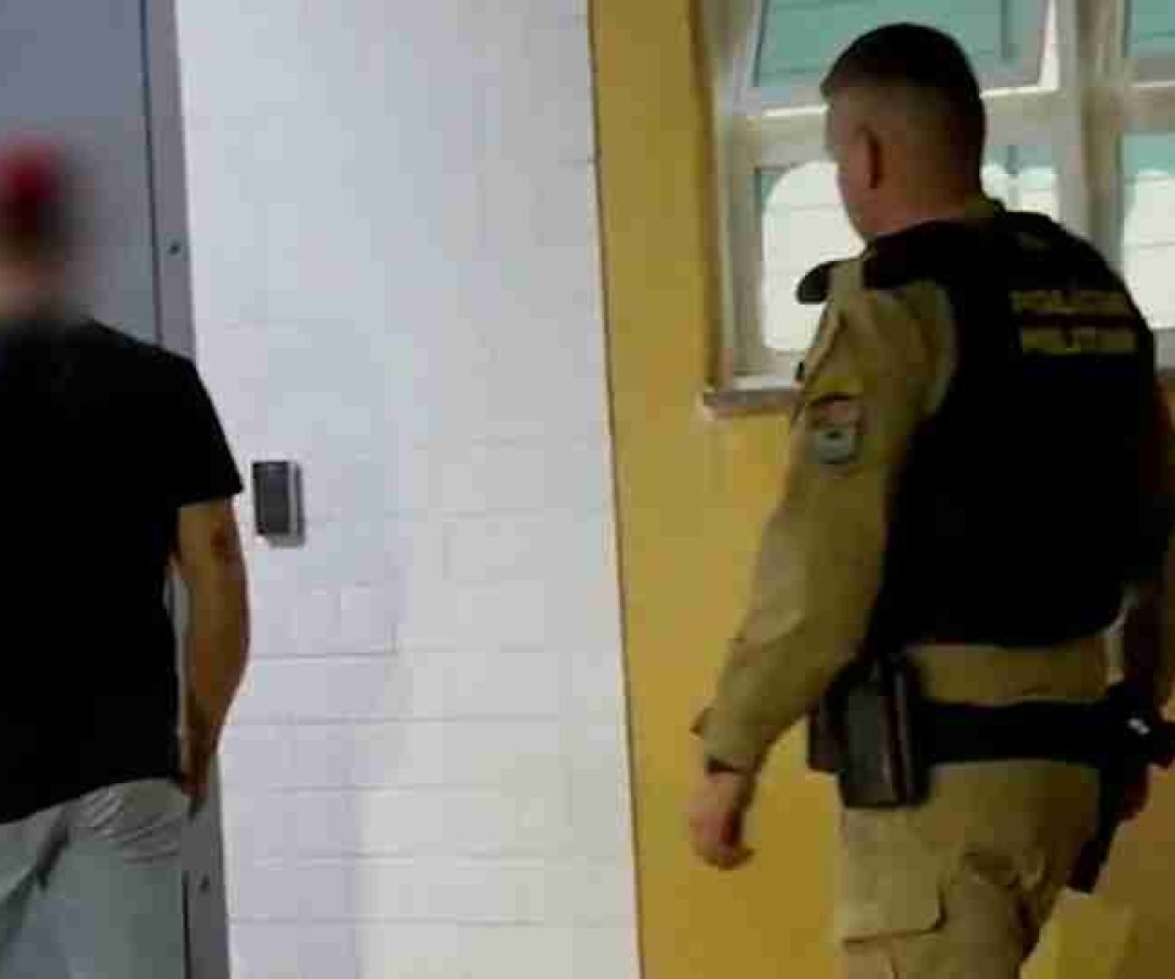 Confusão em bar vira caso de polícia após tentativa de atropelamento - catve.com