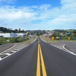 DER/PR reforça sinalização viária em Francisco Beltrão e na ligação com Itapejara D'Oeste