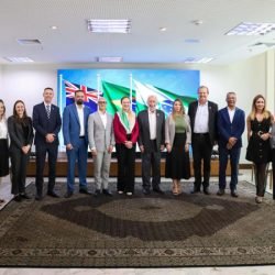 Darci Piana recebe embaixadores de Argentina, Austrália e Países Baixos 