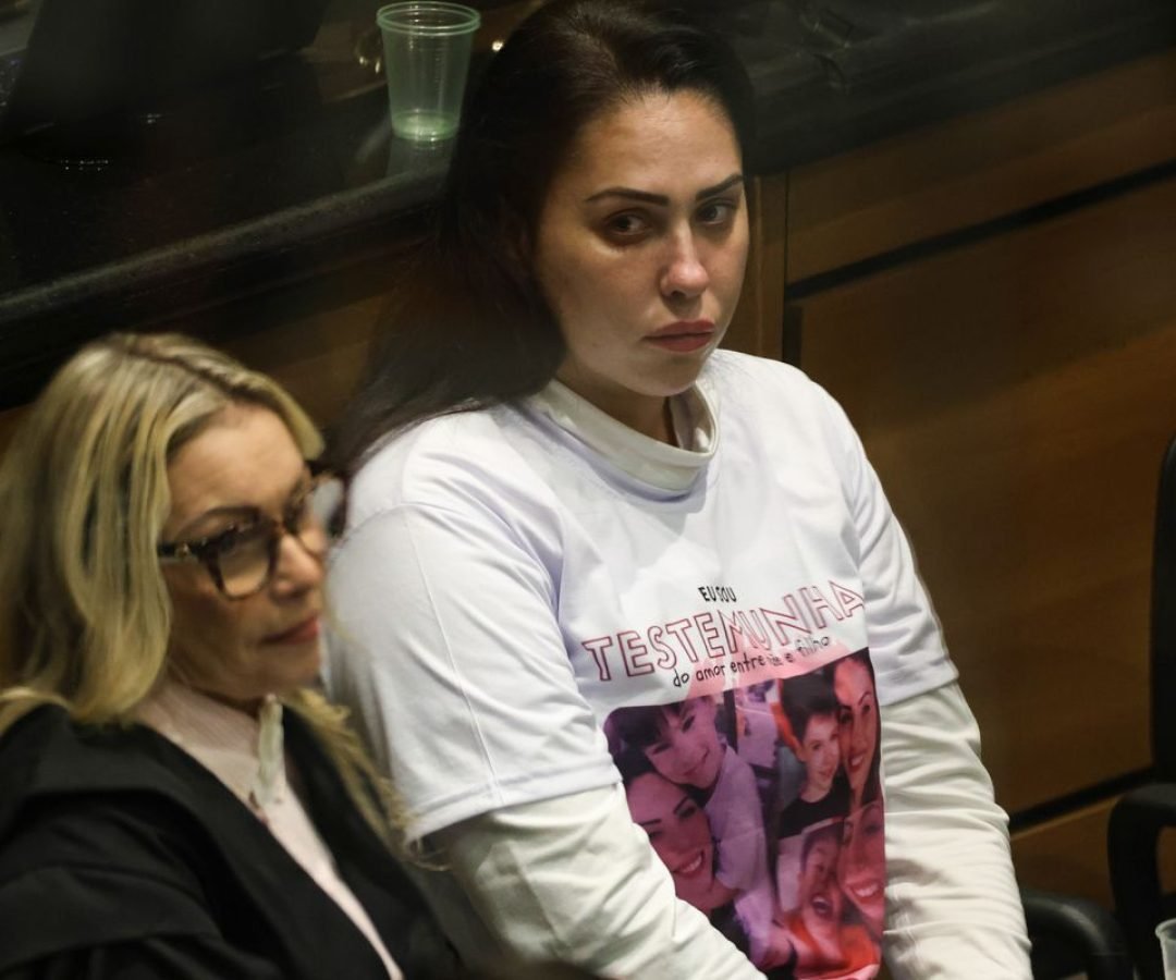 Monique Medeiros se entrega à polícia e volta a ser presa