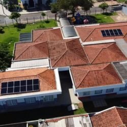 Estado faz audiência pública sobre projeto de energia que beneficiará 1,8 mil escolas