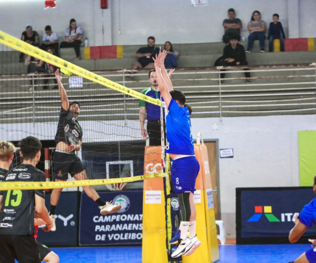 Apoiado pelo Estado, projeto Colombo Vôlei abre inscrições para 150 adolescentes