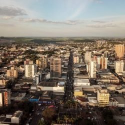 Número de novas empresas cresce 15% em fevereiro no Paraná, aponta Junta Comercial