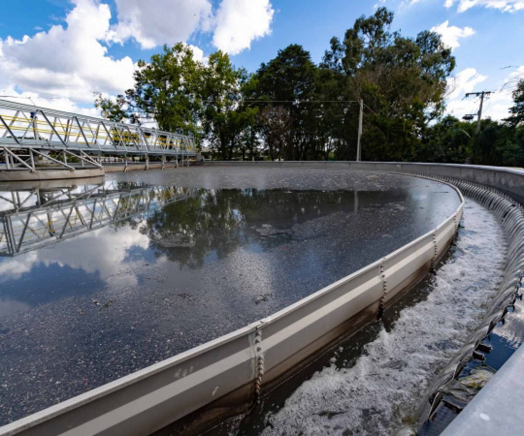 Com aportes da Sanepar, Curitiba é a única capital com 100% de esgoto tratado no Brasil