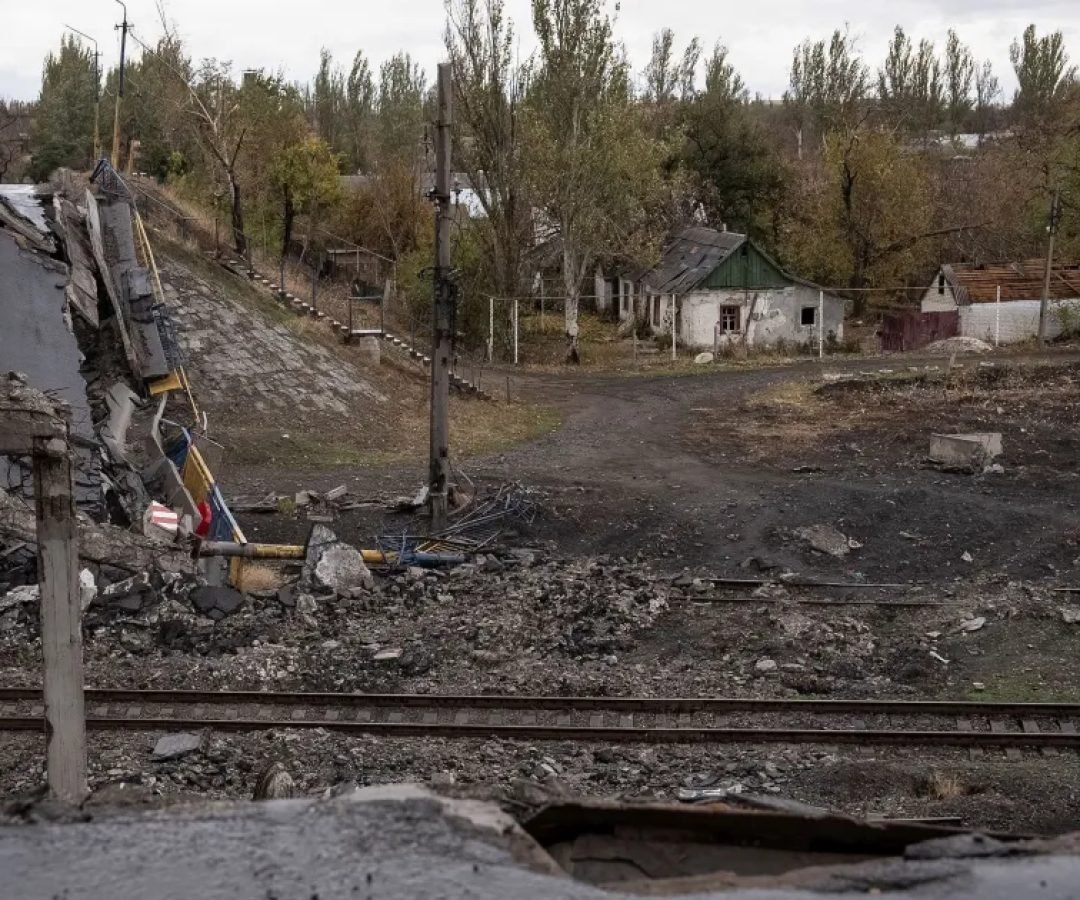 2024-12-13T105100Z_1_LYNXMPEKBC0CT_RTROPTP_4_UKRAINE-CRISIS-POKROVSK-e1734107438487.jpg