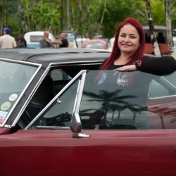 Com mais de 500 carros antigos e motos, passeio celebra Ponte de Guaratuba