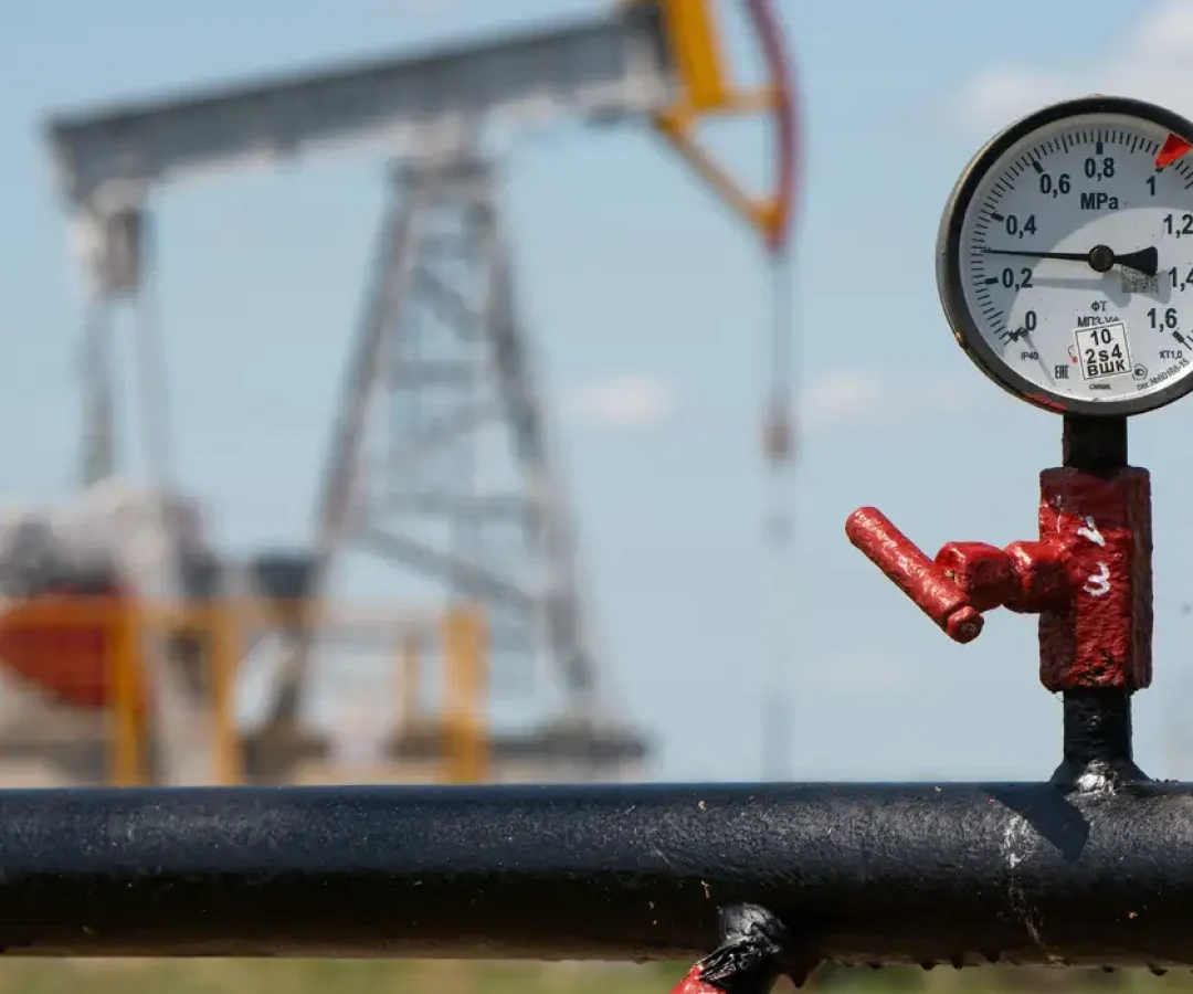 2025-10-23t123754z_1_lynxmpel9m0oe_rtroptp_4_global-oil-russia