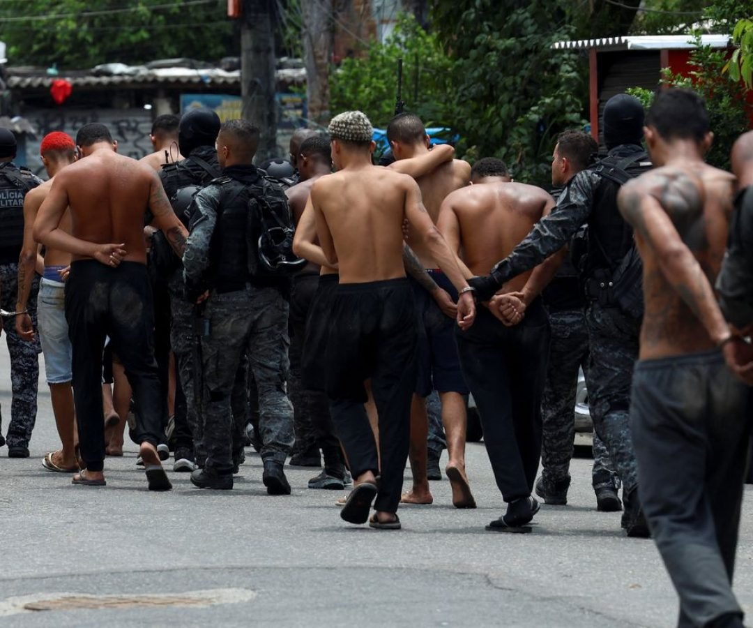 Argentina e Paraguai reforçam fronteiras contra fugitivos do CV