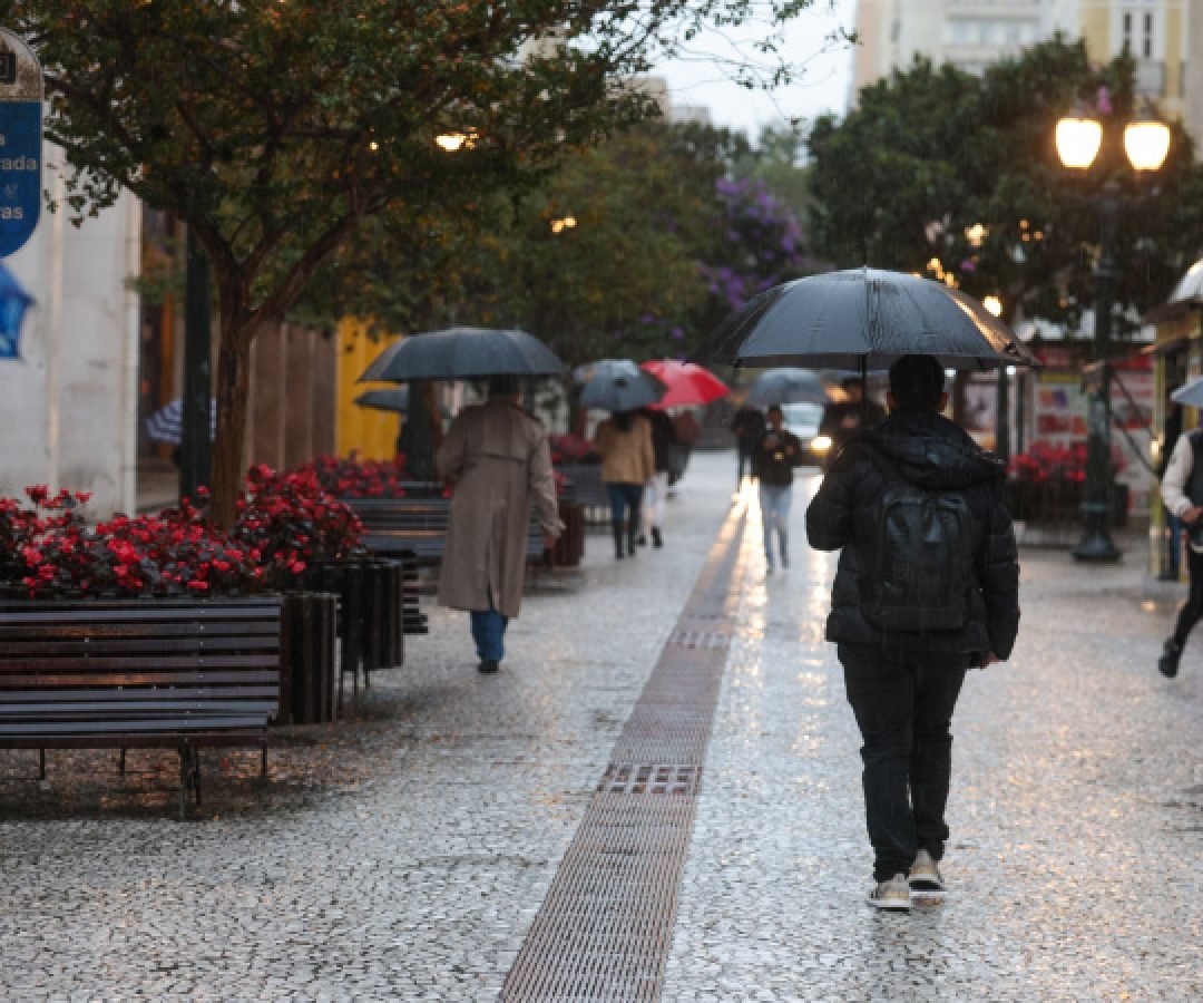 Janeiro terá muita chuva e calor dentro da média, afirma Simepar