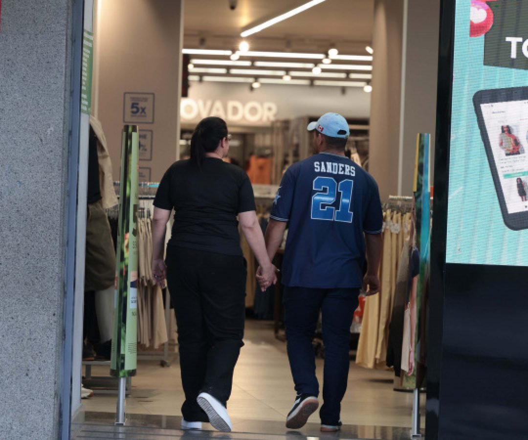 Paraná fecha outubro com tempo de apenas 8 horas para abertura de empresas