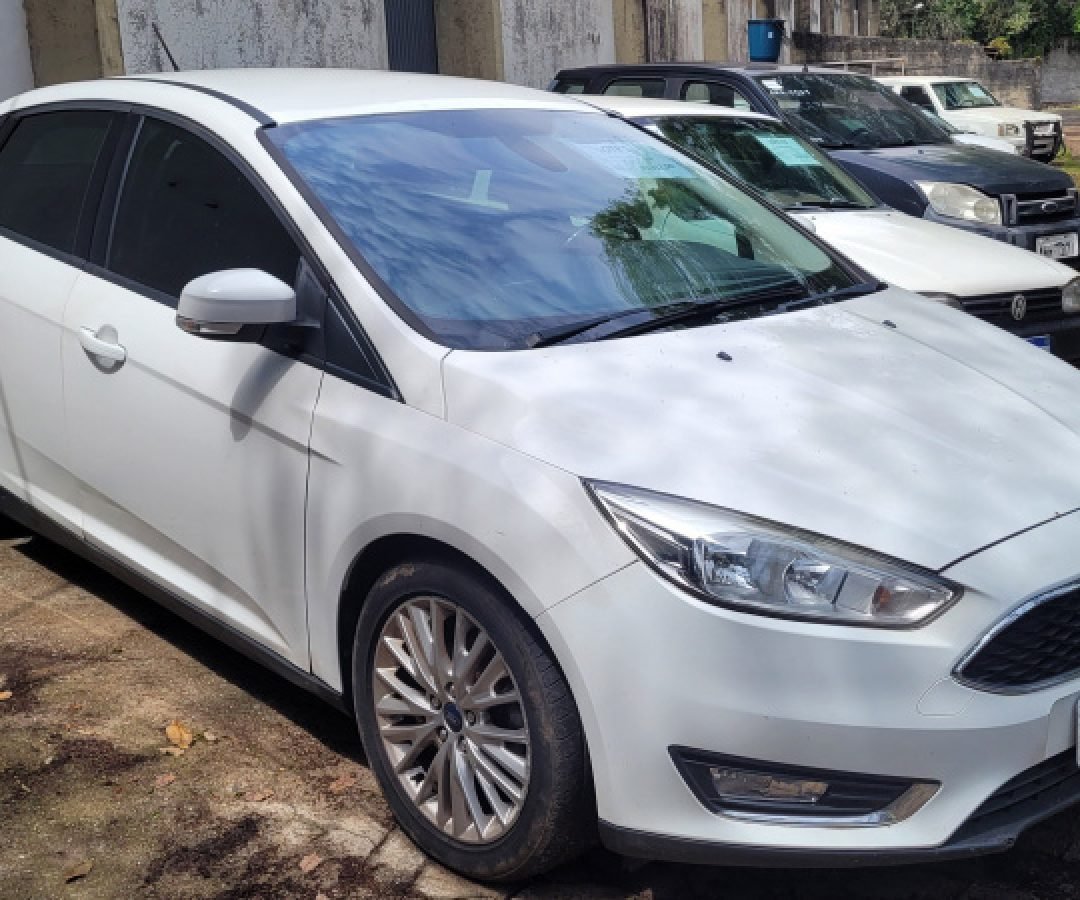 Estado arrecada quase R$ 2 milhões com primeiro leilão de veículos oficiais de 2026