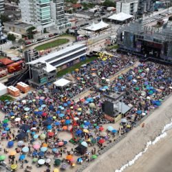Padre Reginaldo Manzotti reúne 38 mil pessoas no último domingo do Verão Maior Paraná