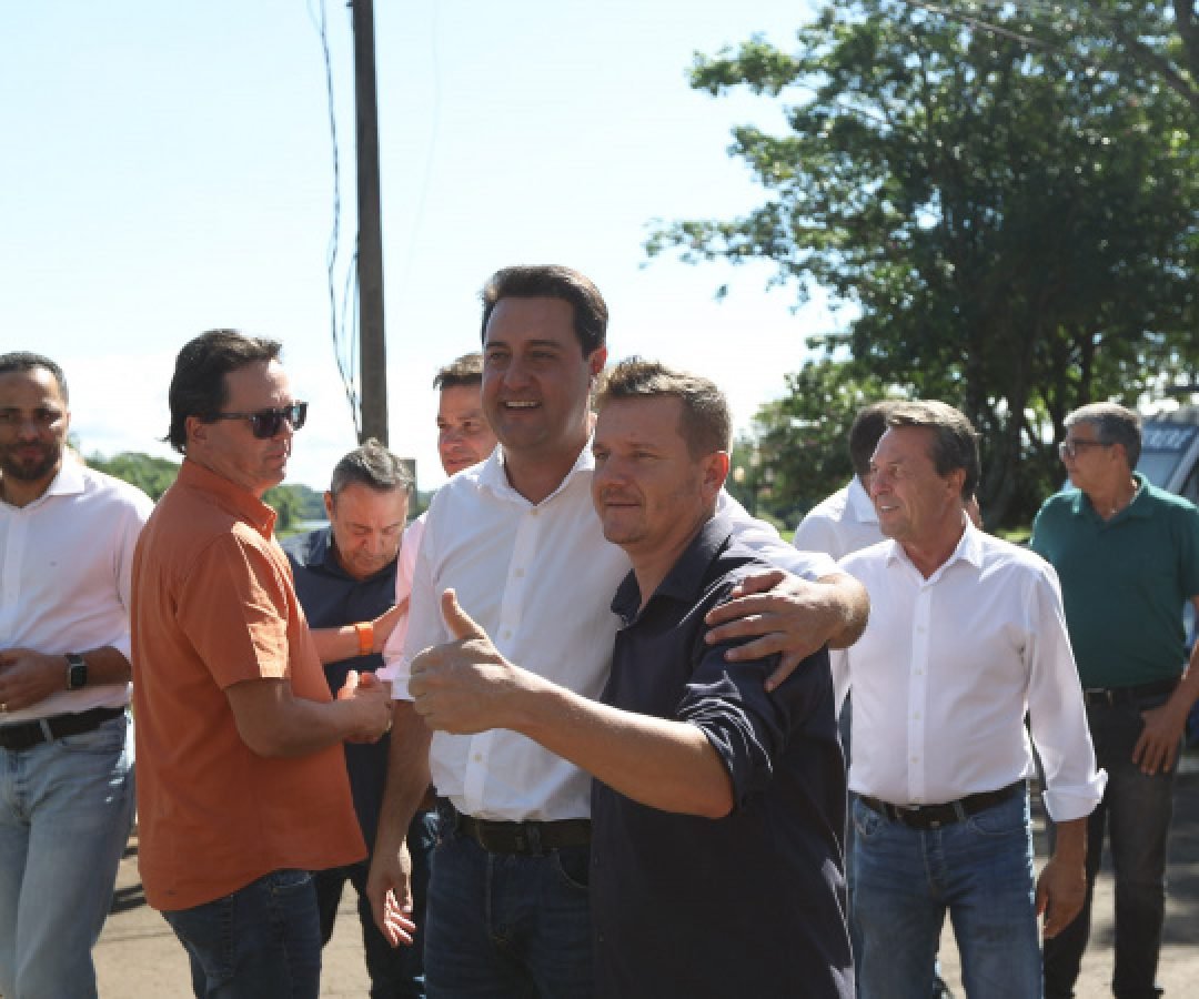 Ratinho Junior anuncia contorno e novo trevo em Santa Helena, além de R$ 59 milhões para estradas rurais no Oeste