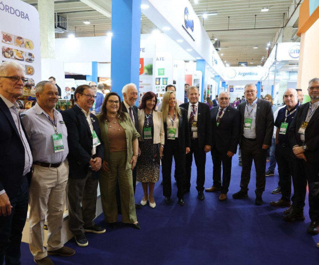 Piana destaca força da ExpoApras para expansão dos supermercados paranaenses