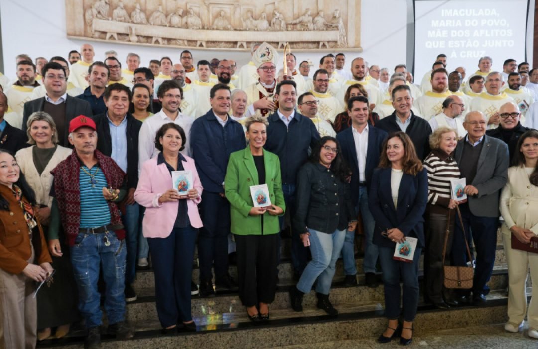 Governador Ratinho Junior participa da festa do Sagrado Coração de Jesus em Londrina