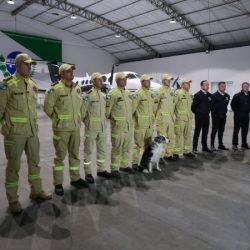 Bombeiros do Paraná embarcam para missão de busca e resgate na Venezuela após terremoto
