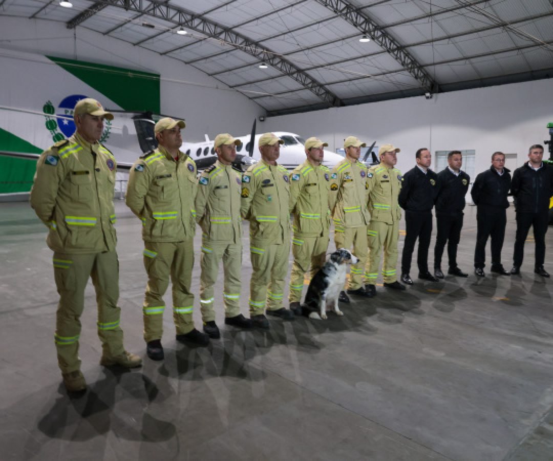 Bombeiros do Paraná embarcam para missão de busca e resgate na Venezuela após terremoto