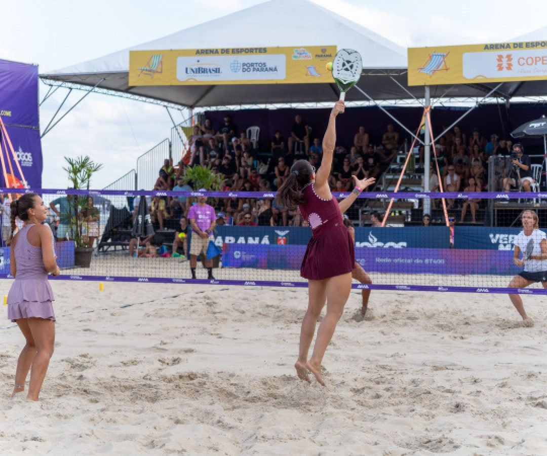 Mundial de Beach Tennis encerra arena Verão Maior de Caiobá com público recorde