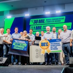 Estado anuncia R$ 63,5 milhões em kits tecnológicos para escolas municipais