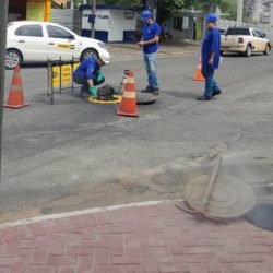 Sanepar usa fumaça para identificar problemas na rede de esgoto em Telêmaco Borba