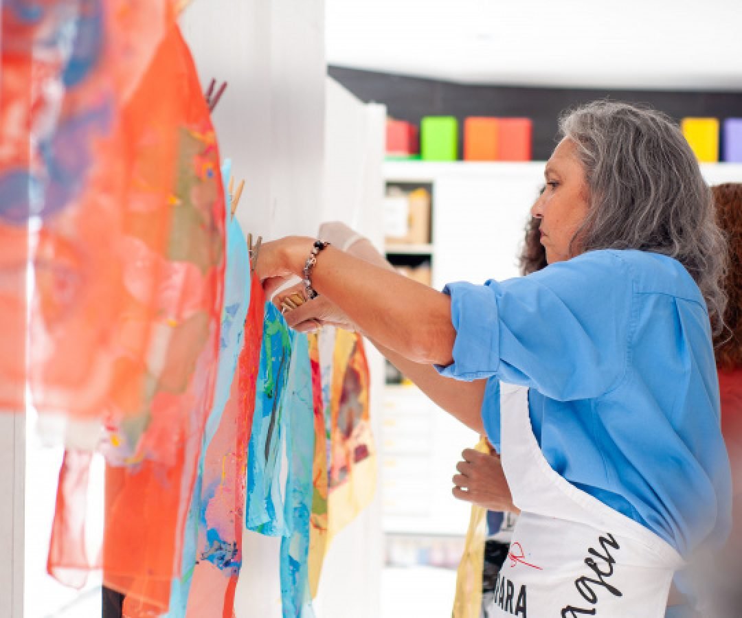 Museu Oscar Niemeyer oferece edição especial de programa para o público 60+