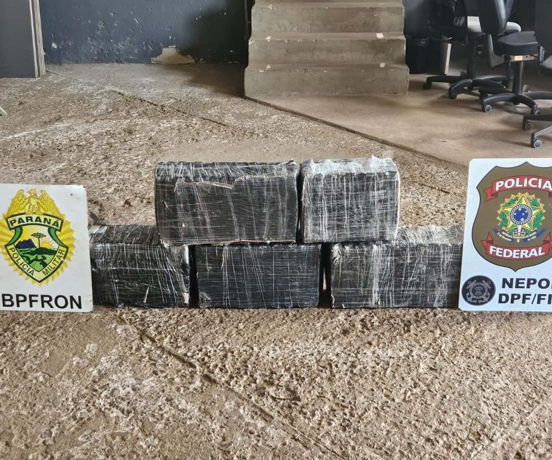 PF e PM apreendem quase 92 kg de maconha às margens do Rio Paraná em Foz do Iguaçu