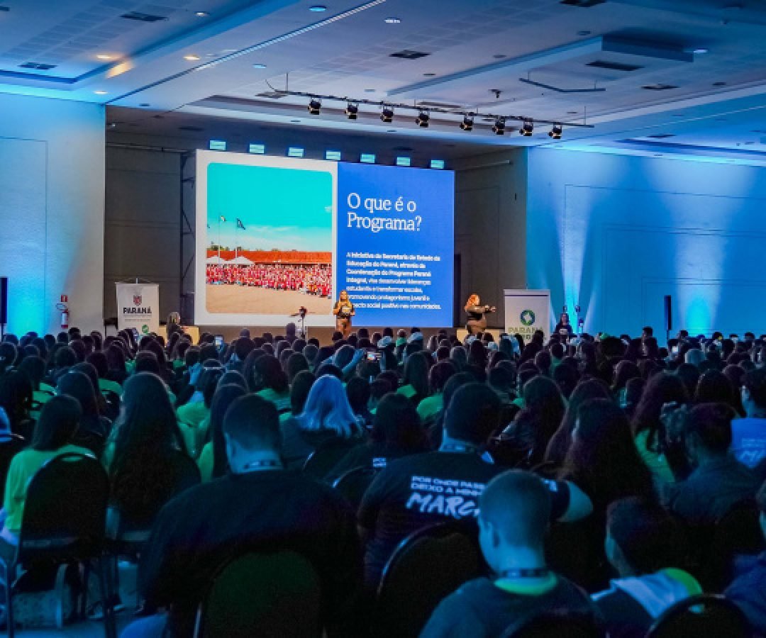 Educação reúne mais de 680 alunos em Foz do Iguaçu para falar sobre protagonismo juvenil