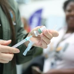 Paraná libera vacina contra a gripe para toda a população a partir desta segunda-feira