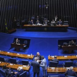 Congresso aprova isenção do IR por tempo indeterminado