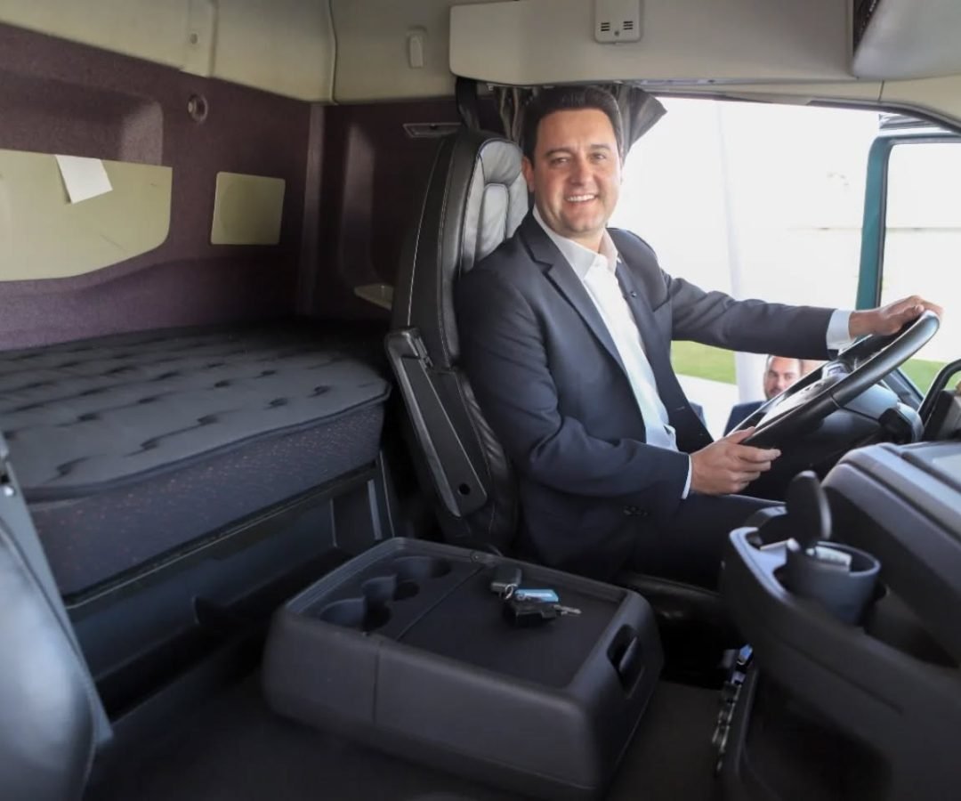 Governador sanciona lei que prevê CNH gratuita para pessoas em vulnerabilidade social